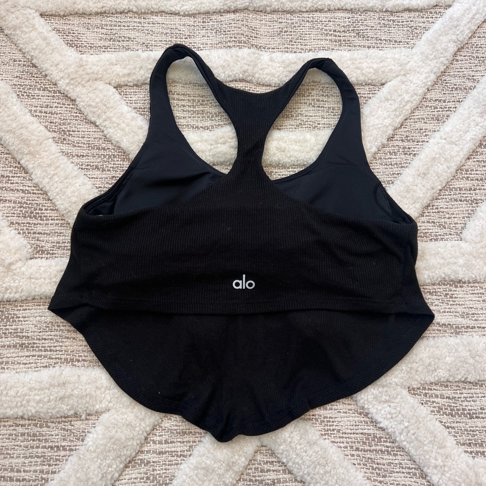ALO Yoga Tie Knot Crop Top Bra Size Small Black wear 2 ways! Excellent condition - Picture 3 of 4